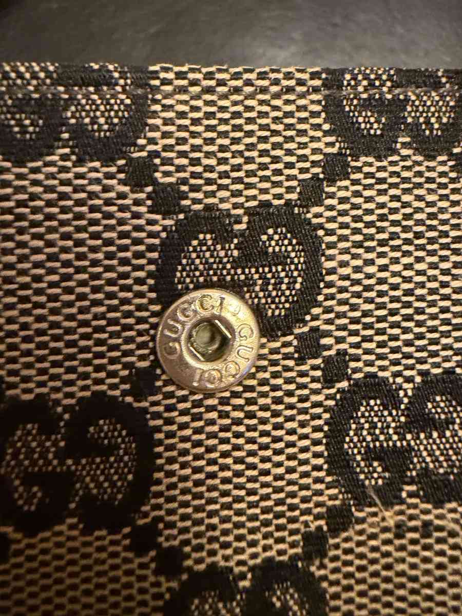 Gucci vintage Jackie Wallet - Ridgewood, New York - FleaMarketBay