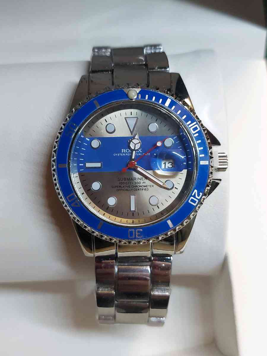 CUSTOMIZE FASHION NEW STANILESS  STEEL CLASSIC MAN WATCH - Brooklyn, New York - FleaMarketBay