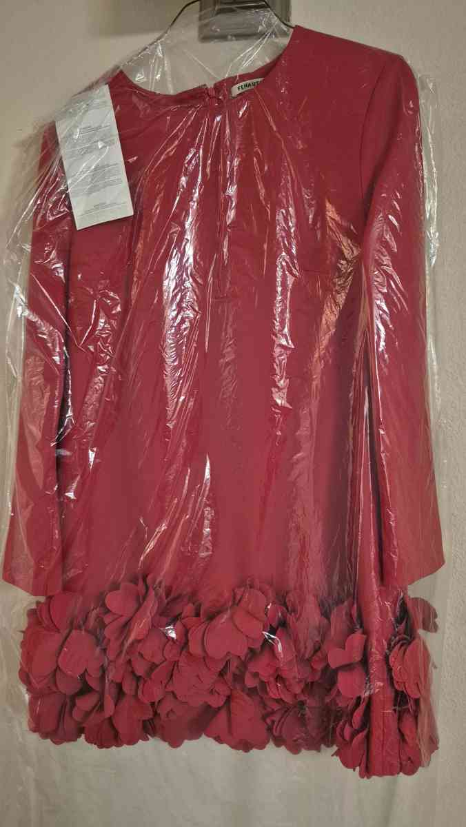 Fehaute red dress - Houston, Texas - FleaMarketBay