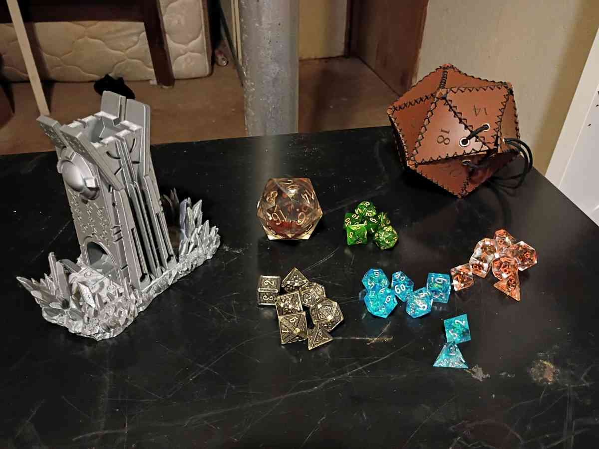 dice set - Powder Springs, Georgia - FleaMarketBay