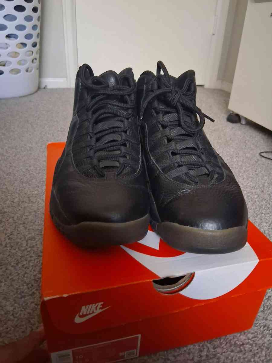 black ovo 10s - Aurora, Colorado - FleaMarketBay