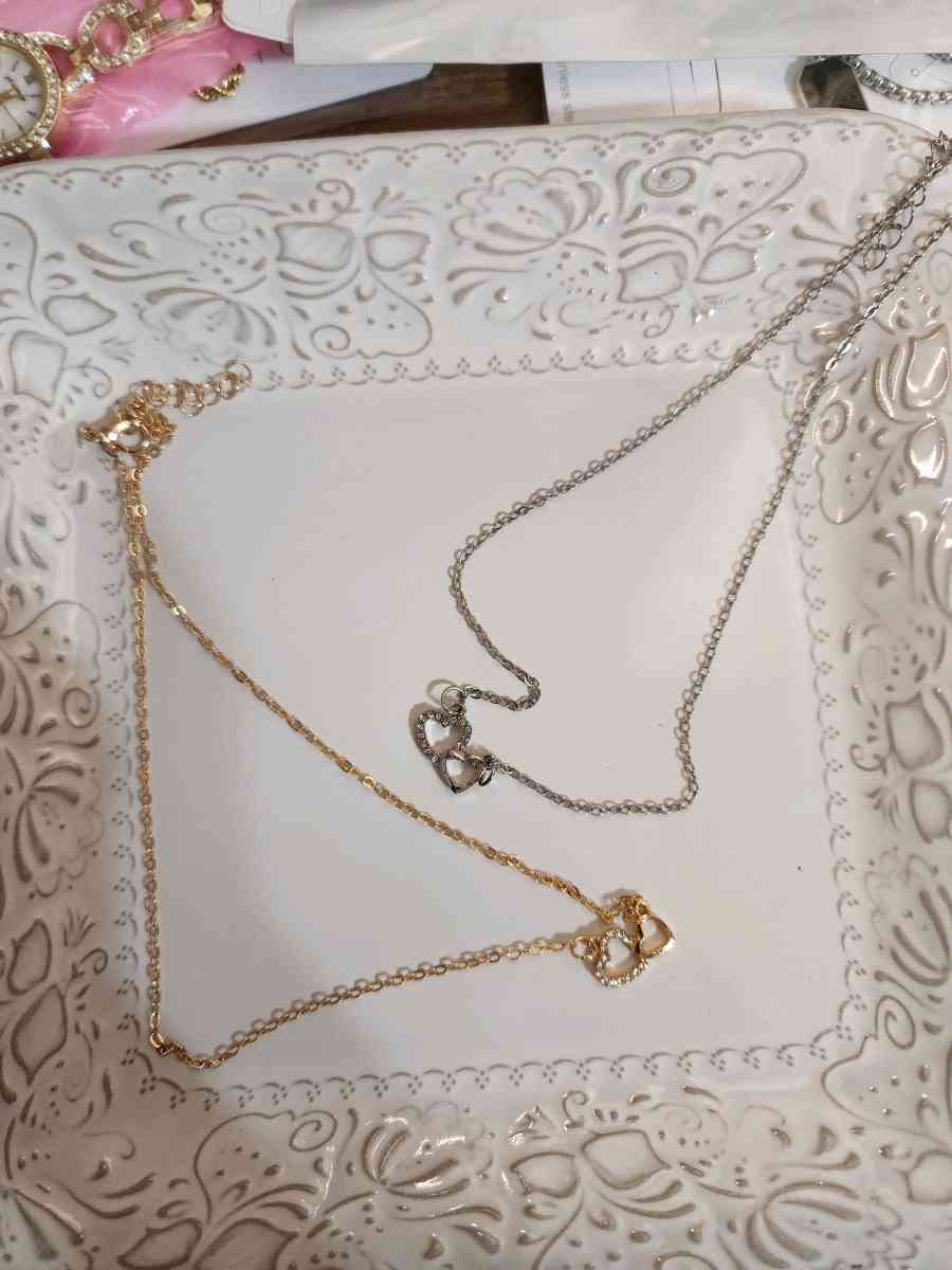 I sell brand new fashion jewelry including goldplated - Atlantic Beach, Florida