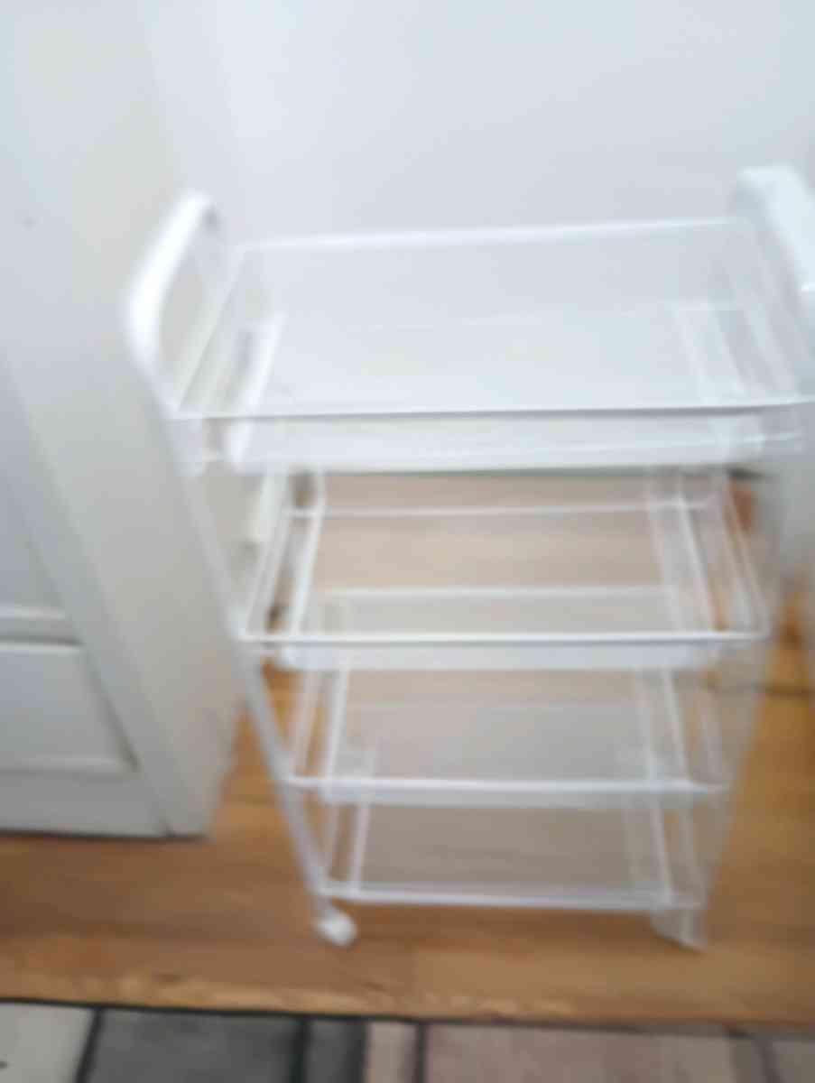 New Metal 5 Mesh Wire Shelves Rolling Rack WHITE - Wichita, Kansas - FleaMarketBay