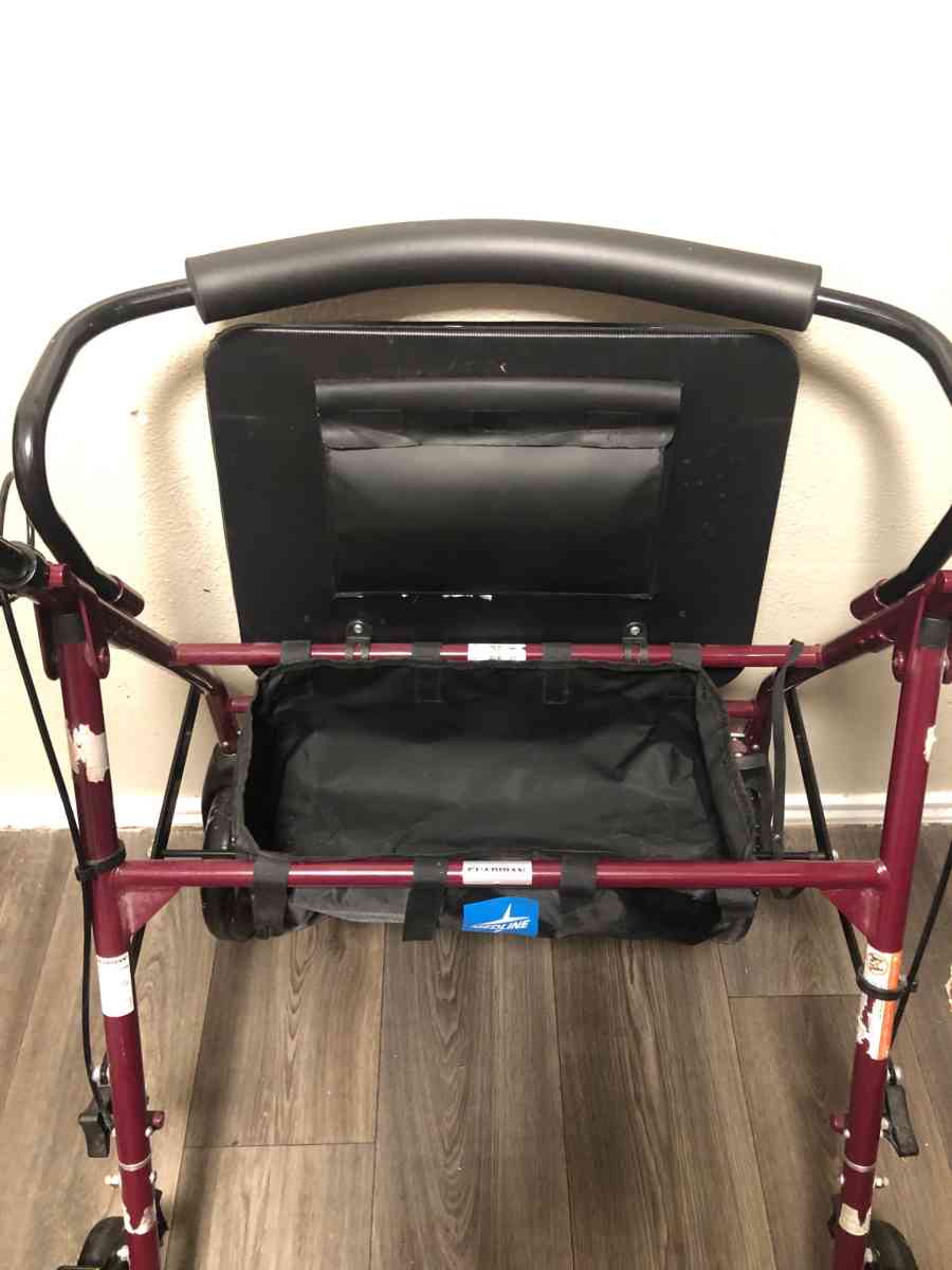 Medline Rollator - Waxahachie, Texas - FleaMarketBay