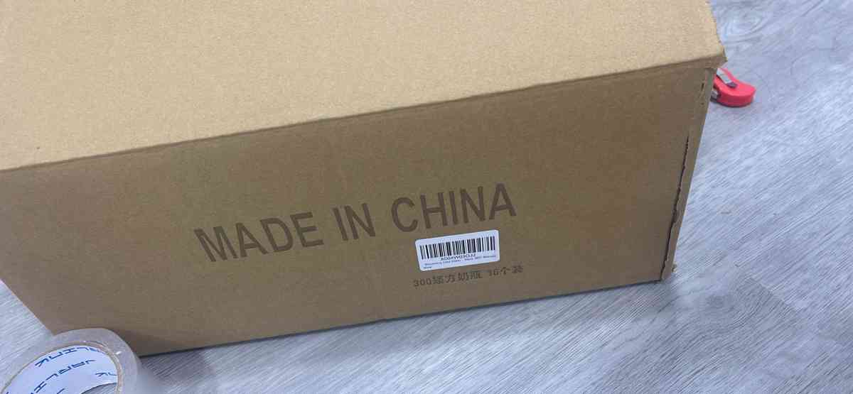 11oz Glass Milk Bottles 16 Pack Clear Bottles with Lids - Burlington, New Jersey - FleaMarketBay