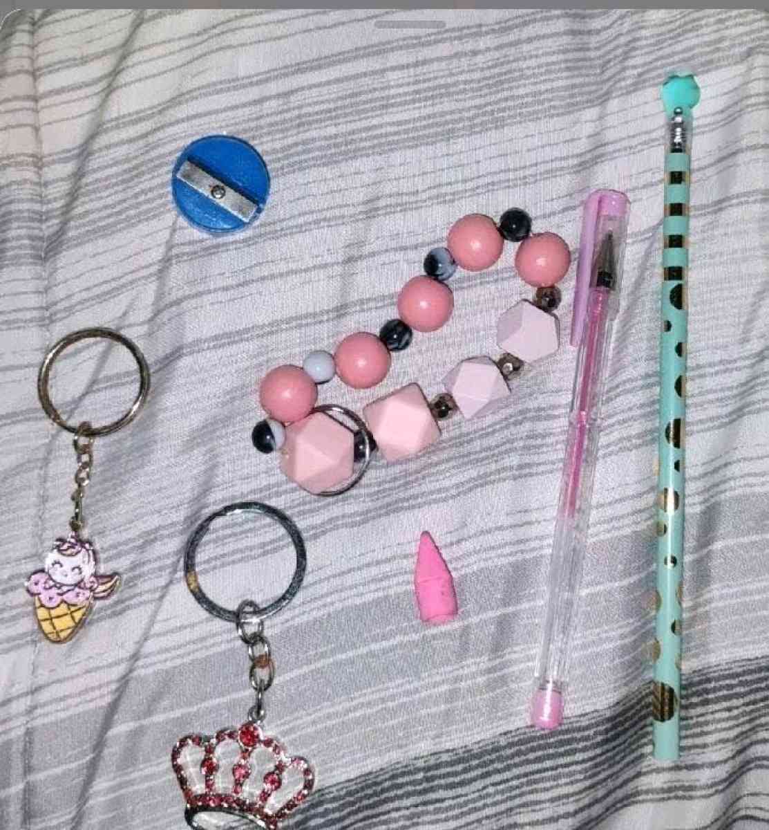 Queen pink Valentine buddle - Melbourne, Florida