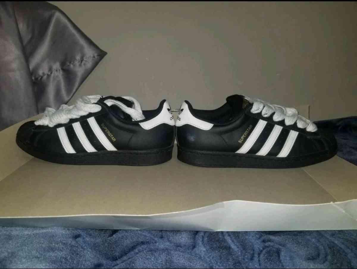 Adidas Superstar BlackWhite Size 6 GS BOYS - Chicago Ridge, Illinois - FleaMarketBay