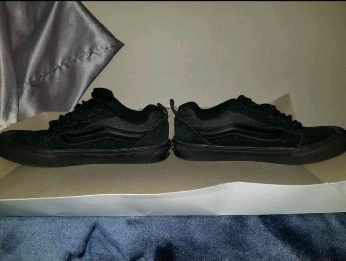 Vans KNU SKOOL SIZE 6 5 GS BOYS - Chicago Ridge, Illinois - FleaMarketBay