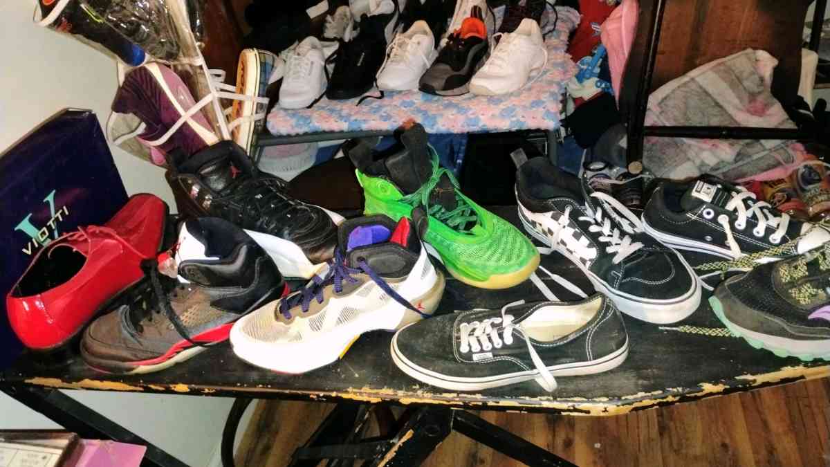 Shoes - Columbia, Pennsylvania - FleaMarketBay