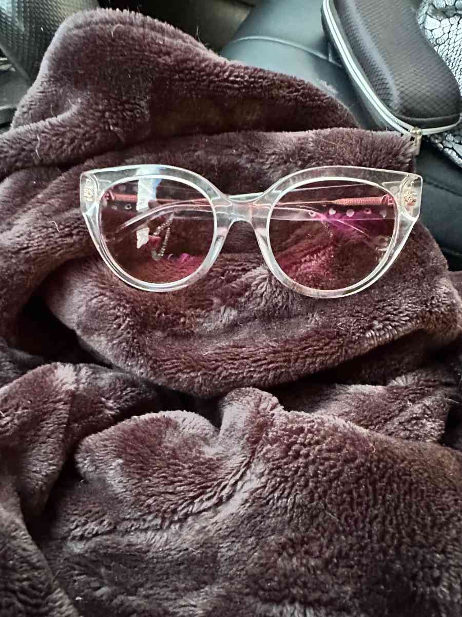 coach sunglasses - Hamilton, Ohio - FleaMarketBay