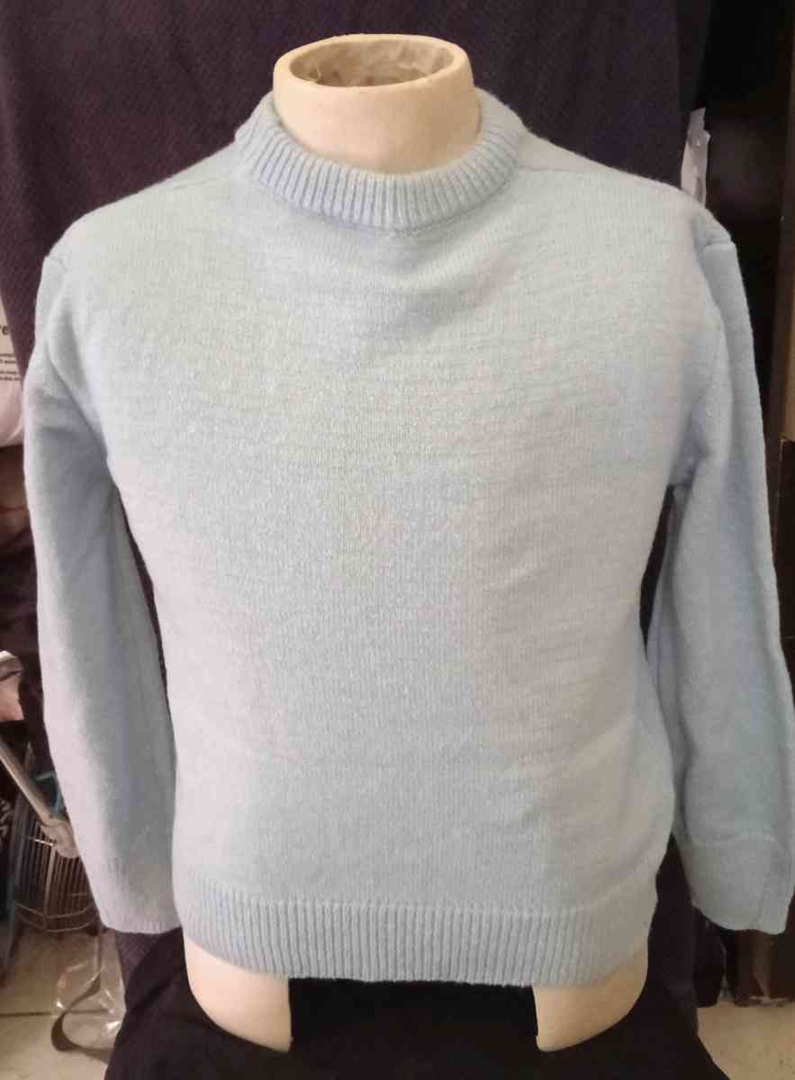 Sky Blue Neck SWEATER size M - Los Angeles, California