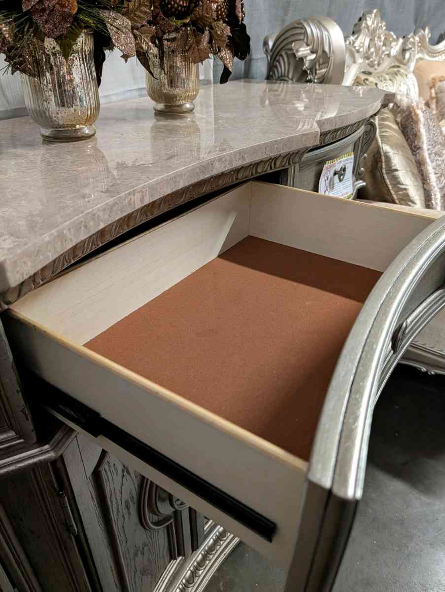 Solid wood and marble cabinet - Walnut, California - FleaMarketBay