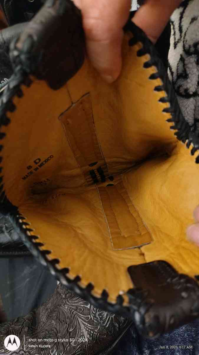cowboy boots size 8 - Clairton, Pennsylvania - FleaMarketBay