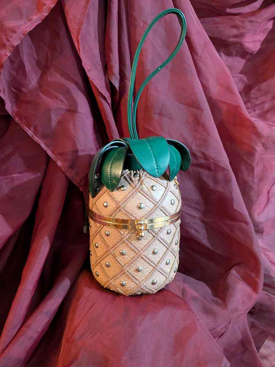 Pineapple DS Handbag - Glasgow, Kentucky - FleaMarketBay