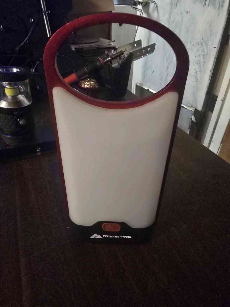 Ozark Trail 160 Lumen LED Aluminum Thin Frame Lantern - Tacoma, Washington - FleaMarketBay