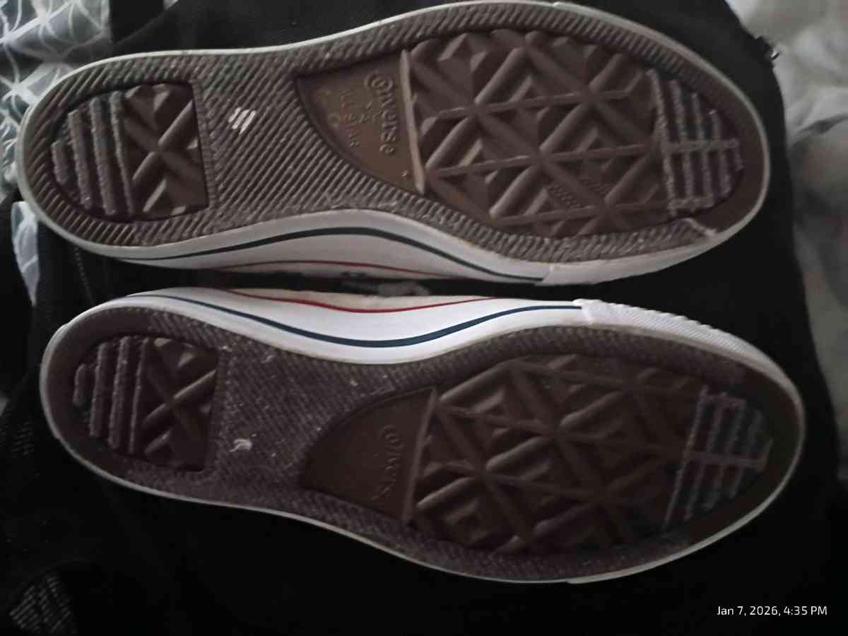 Converse shoes - Hudson, Florida - FleaMarketBay