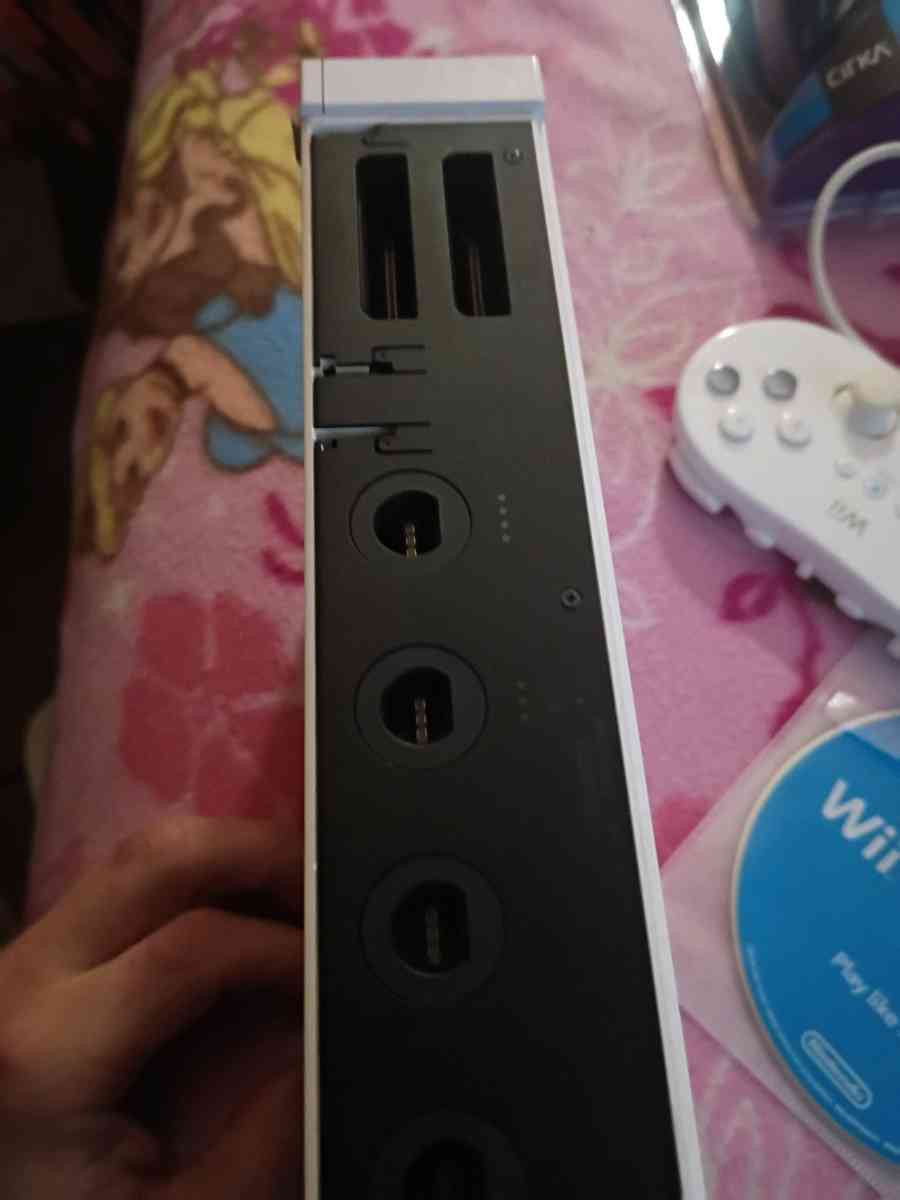 Nintendo Wii backwards compatible with GameCube - Abington, Pennsylvania - FleaMarketBay