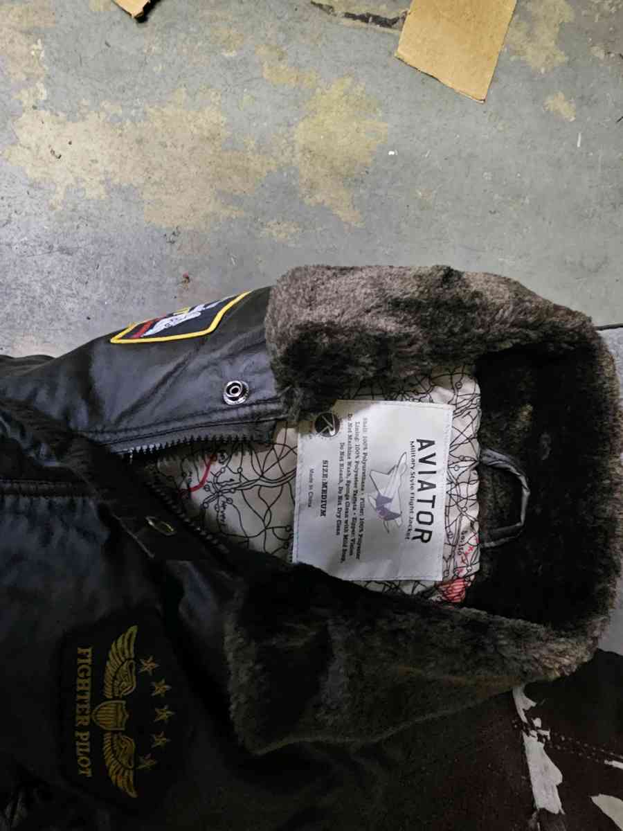 bomber jacket Size M - Roseville, California - FleaMarketBay