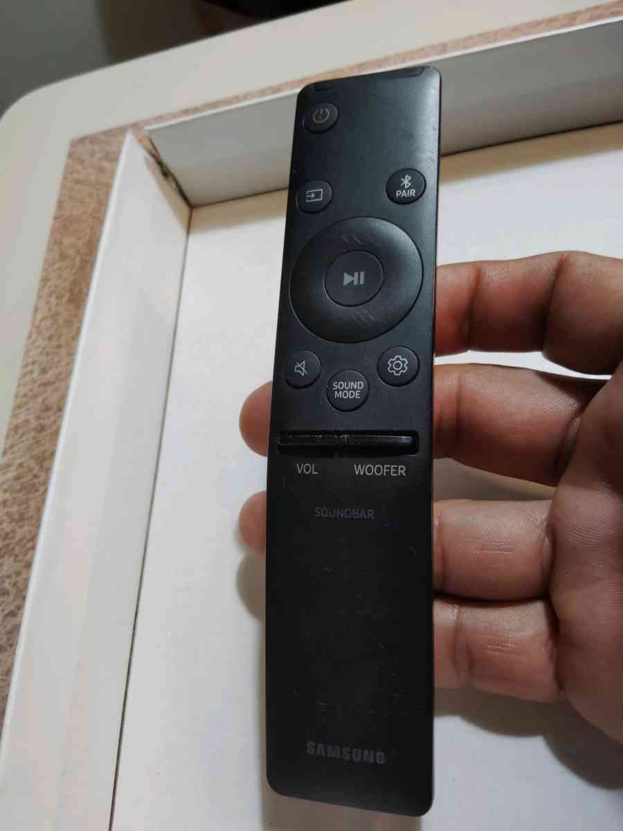 3 Samsung sound bar subwoofer remote control - North Hills, California - FleaMarketBay