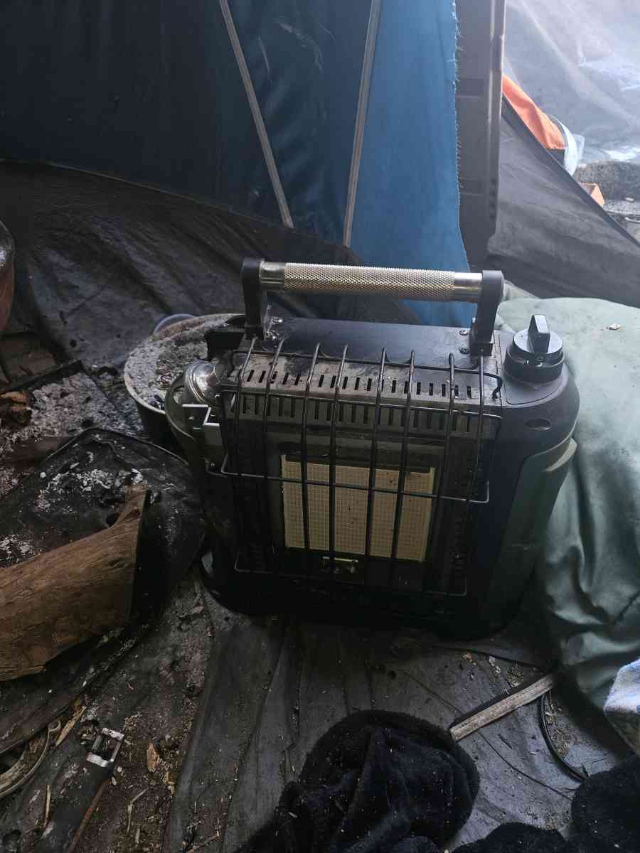 propane heater  and hook up that connects to a big tank - Tulsa, Oklahoma - FleaMarketBay