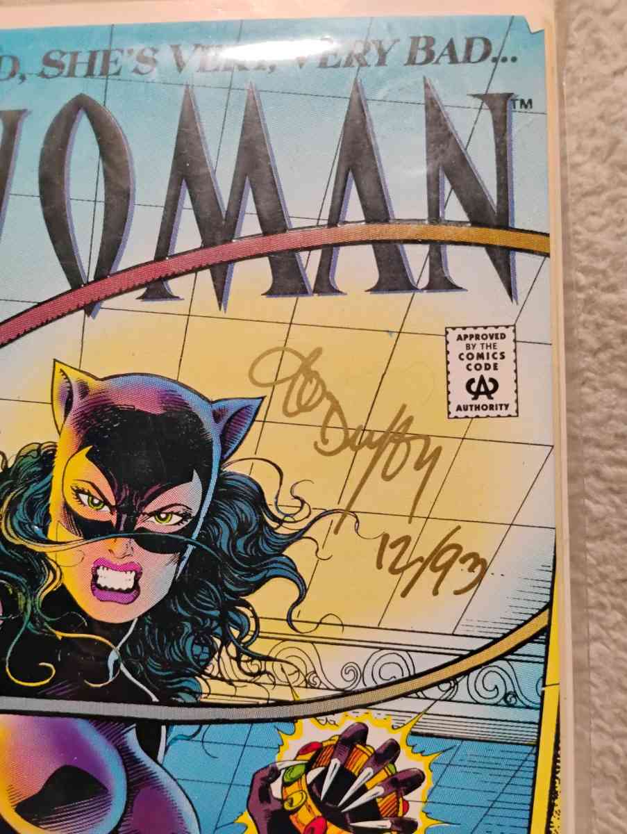 Catwoman issue 1 93 signed - Denver, Colorado - FleaMarketBay