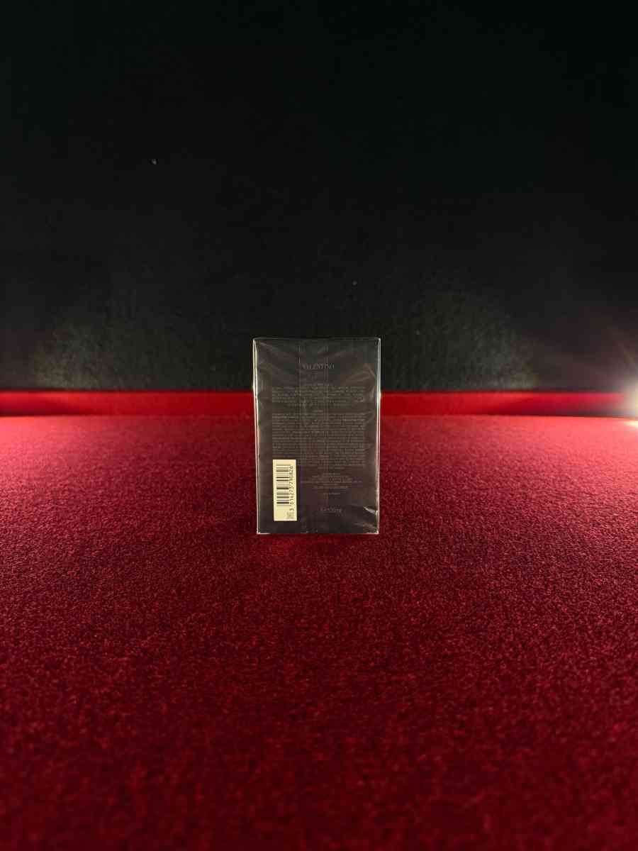 Valentino Uomo Born in Roma - Huntsville, Texas - FleaMarketBay