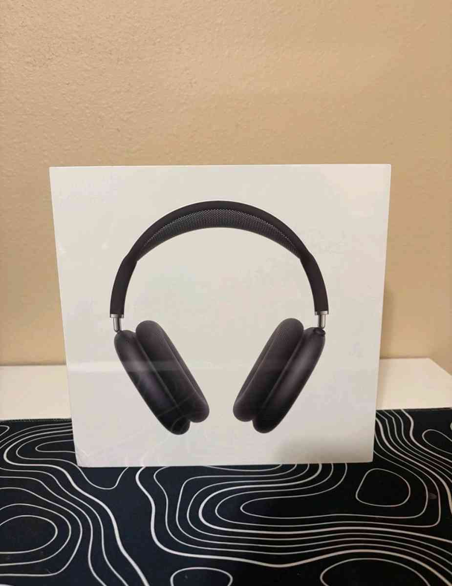 Airpods Max - New York, New York