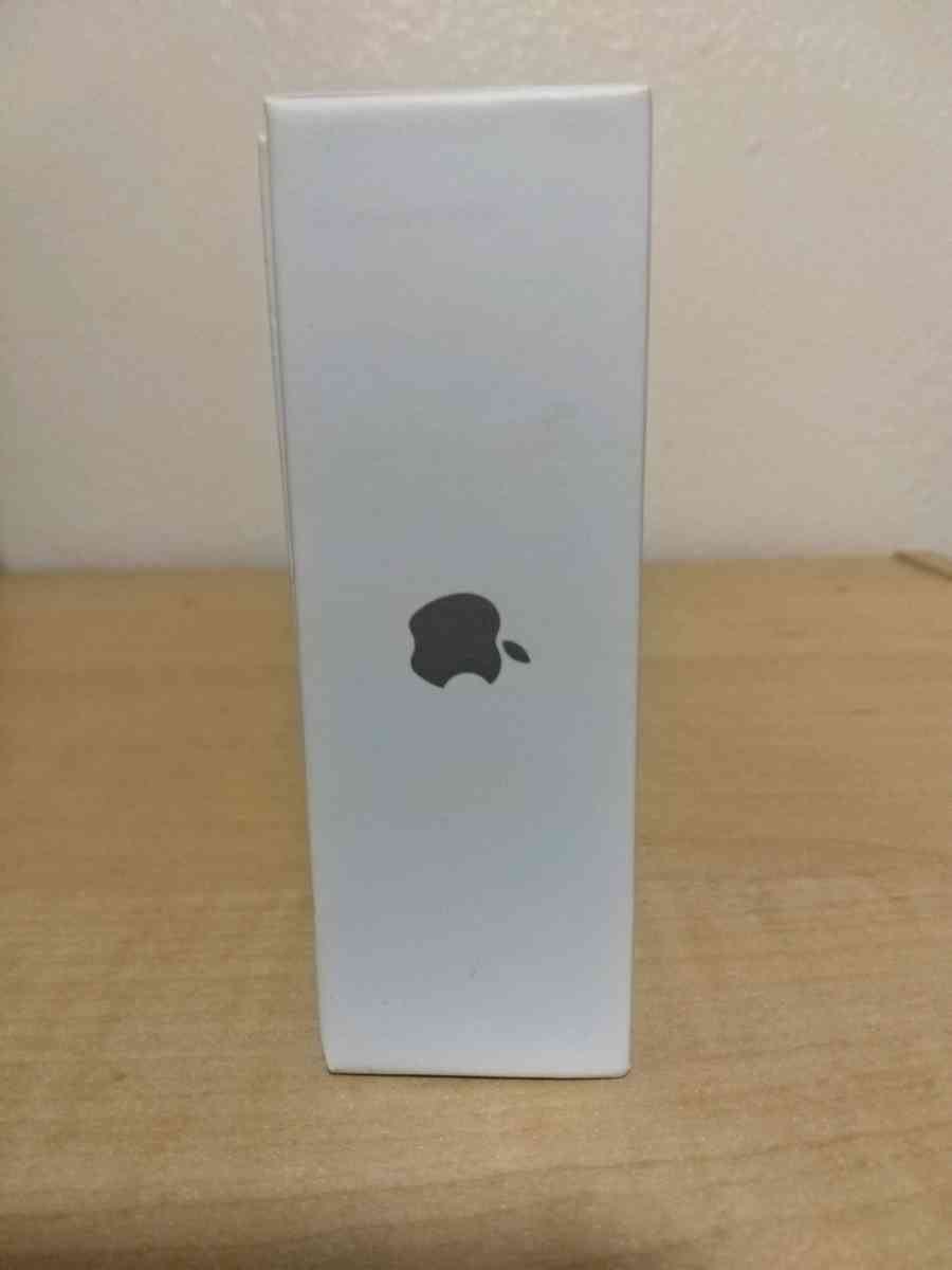 Earbuds 3 - Anchorage, Alaska - FleaMarketBay