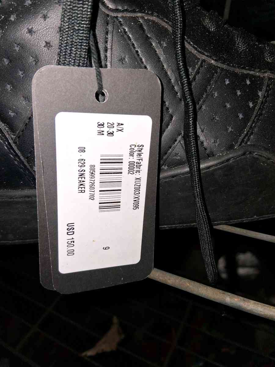 3 different  BRANDNEW pairs of shoes - Cincinnati, Ohio - FleaMarketBay