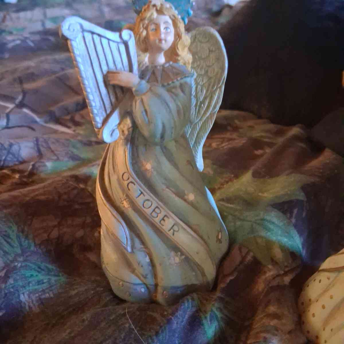 Colltion of some Angels about 5 a pieece beutiful like new - Pottsville, Pennsylvania - FleaMarketBay