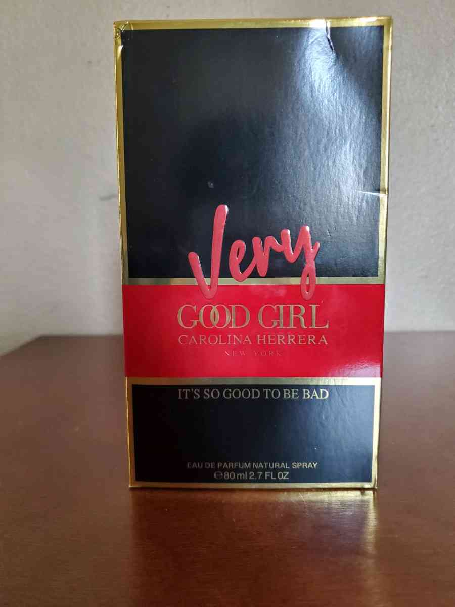 Carolina Herrera New - Fort Worth, Texas - FleaMarketBay