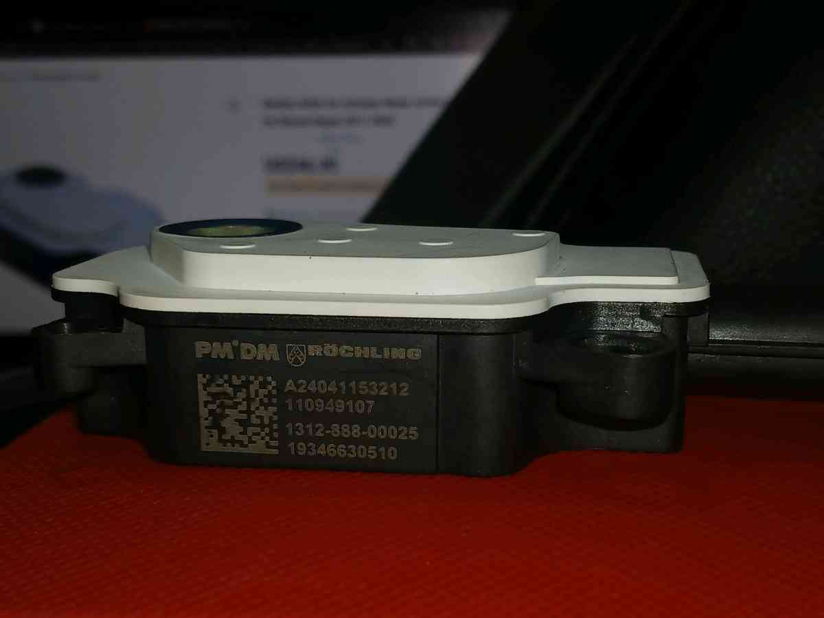 Shutter Grille Air Actuator Motor Nissan Rogue 2017 to 2020 - Choctaw, Oklahoma - FleaMarketBay