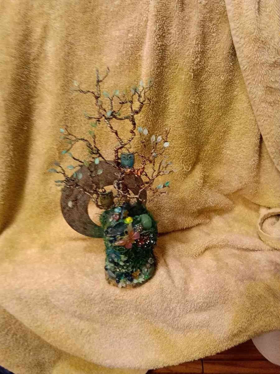 twisted copper tree with two owls - Lufkin, Texas - FleaMarketBay