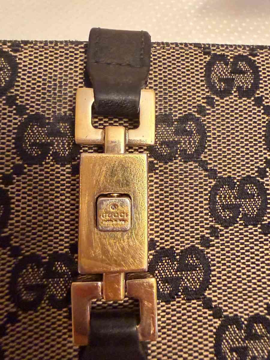Gucci vintage Jackie Wallet - Ridgewood, New York - FleaMarketBay