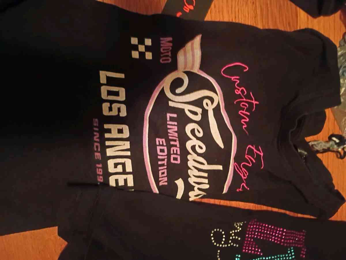 different types of logos on shirts - Beaumont, Texas - FleaMarketBay