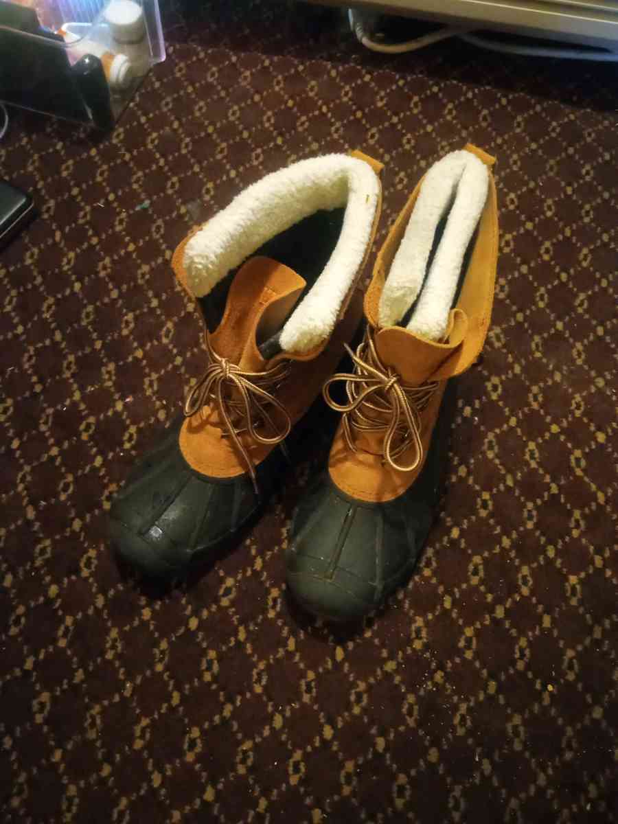 Sno boots - Oklahoma City, Oklahoma - FleaMarketBay