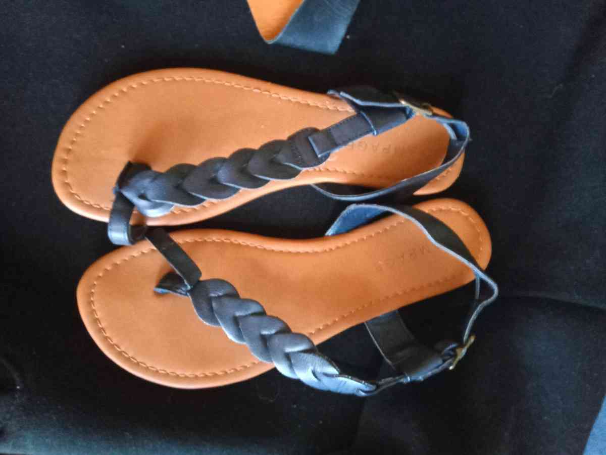 Womens sandles - Dallas, Texas - FleaMarketBay