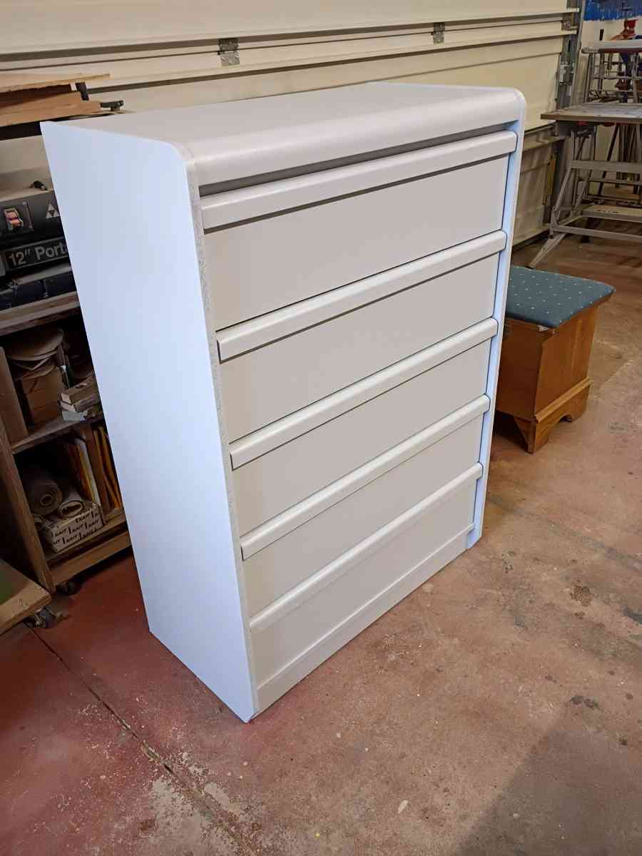 5 drawer dresser - Coeur D Alene, Idaho - FleaMarketBay