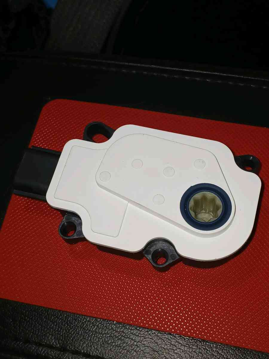 Shutter Grille Air Actuator Motor Nissan Rogue 2017 to 2020