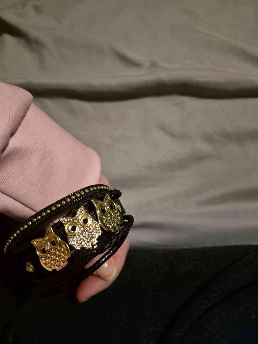 NEW Genuine black leather gold owl bracelet - New Baltimore, Michigan - FleaMarketBay