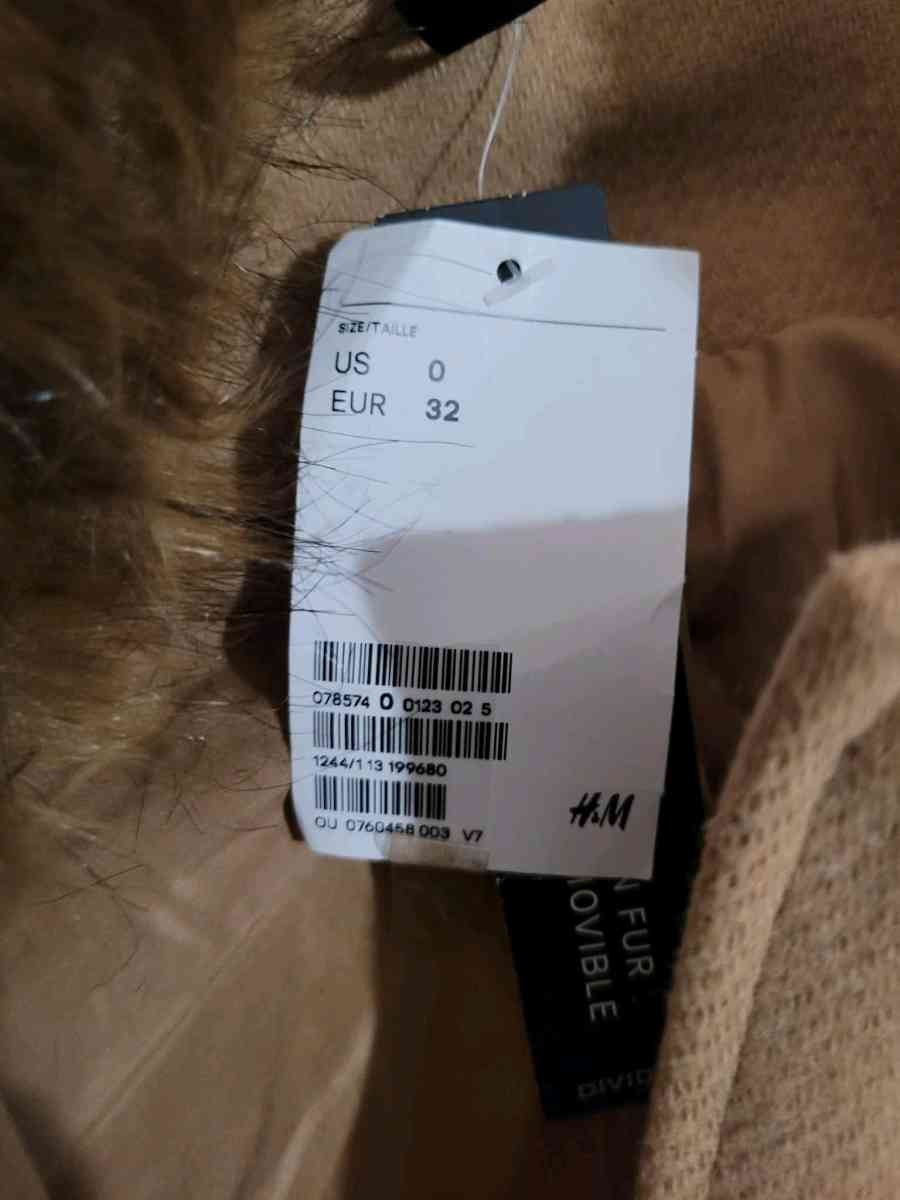 ladies wool coat with faux fur hood - Lexington, North Carolina - FleaMarketBay