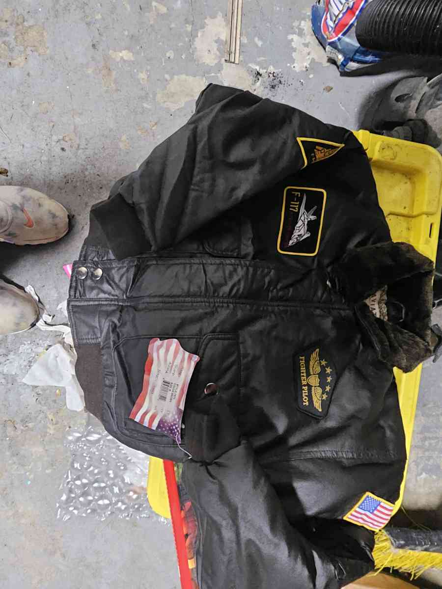 bomber jacket Size M - Roseville, California - FleaMarketBay