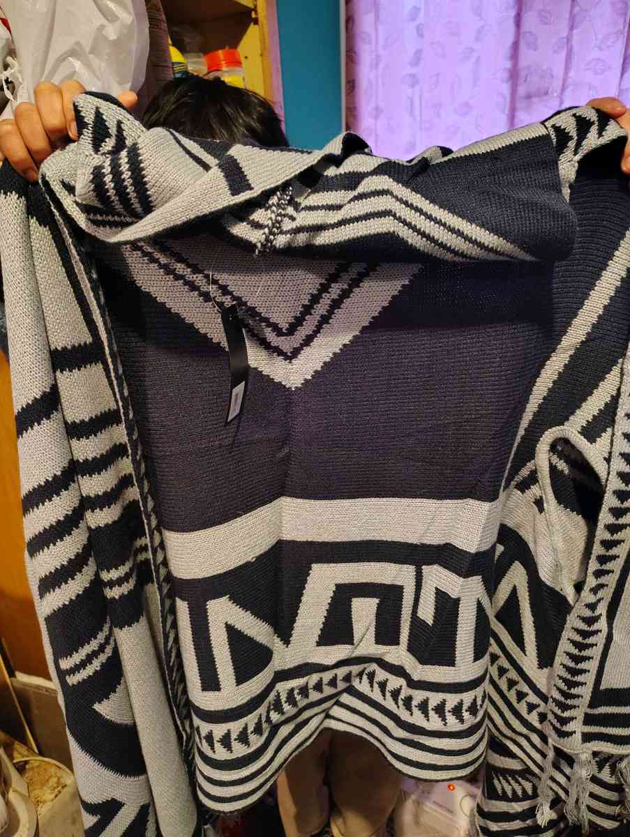 chalinas - Chicago, Illinois - FleaMarketBay