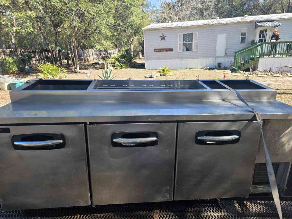 Prep Line Cooler still works - Citra, Florida - FleaMarketBay