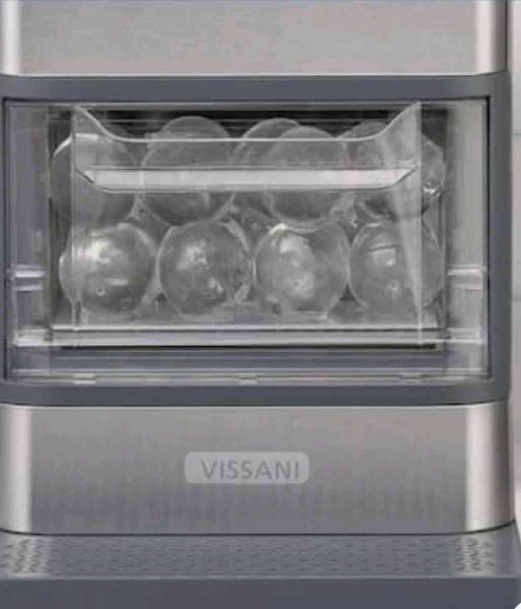 VISSANI ICE MACHINE - Oxnard, California