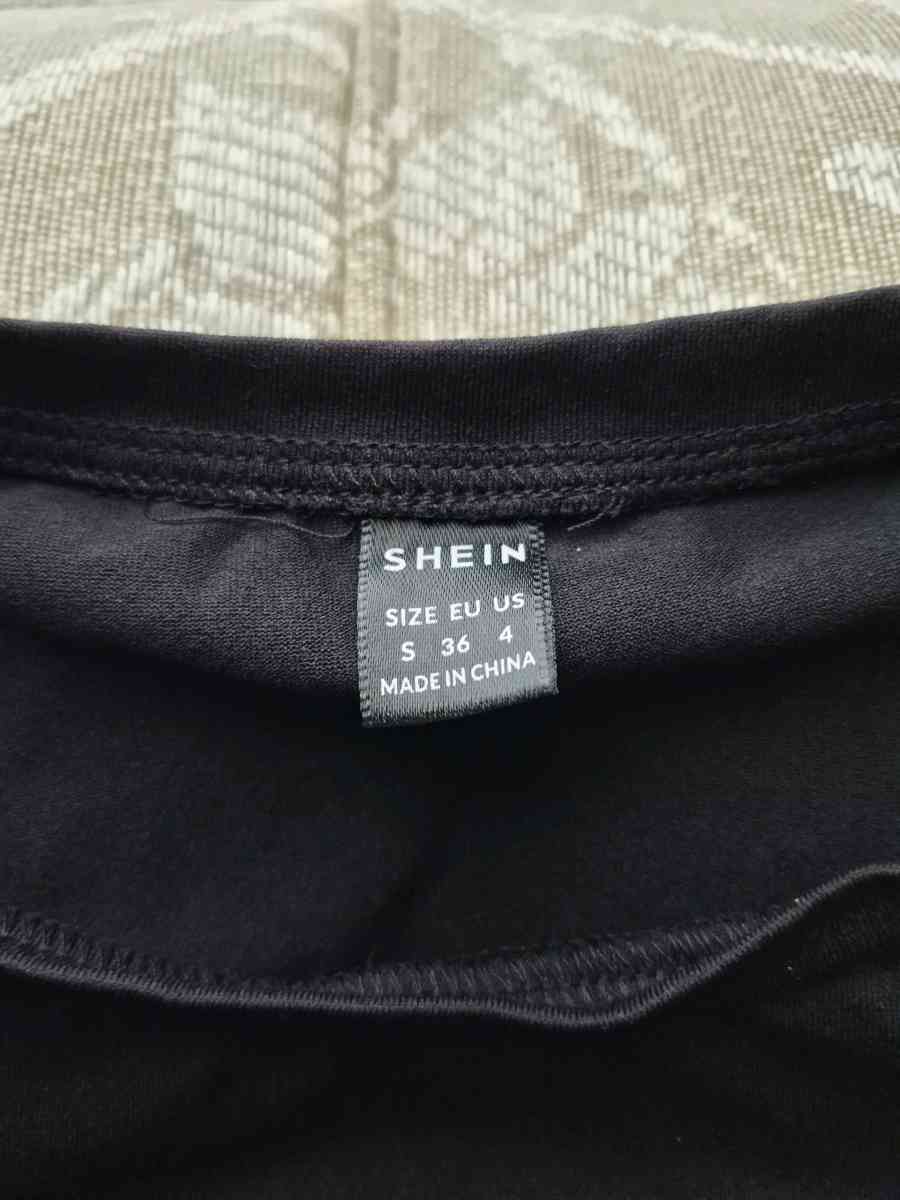 BRAND NEW  Shein shirt sunflower and butterflies size S - New Baltimore, Michigan - FleaMarketBay