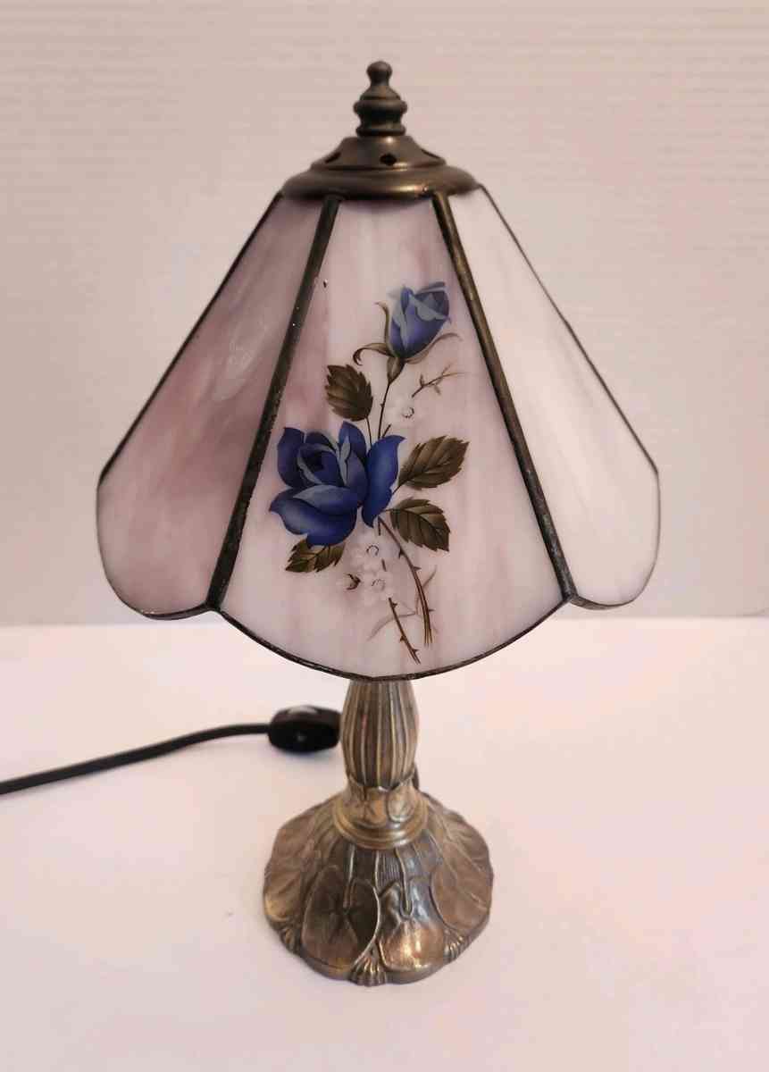 Meyda Tiffany Style Lamp With Handpainted Slag Glass Shade - Goshen, New York