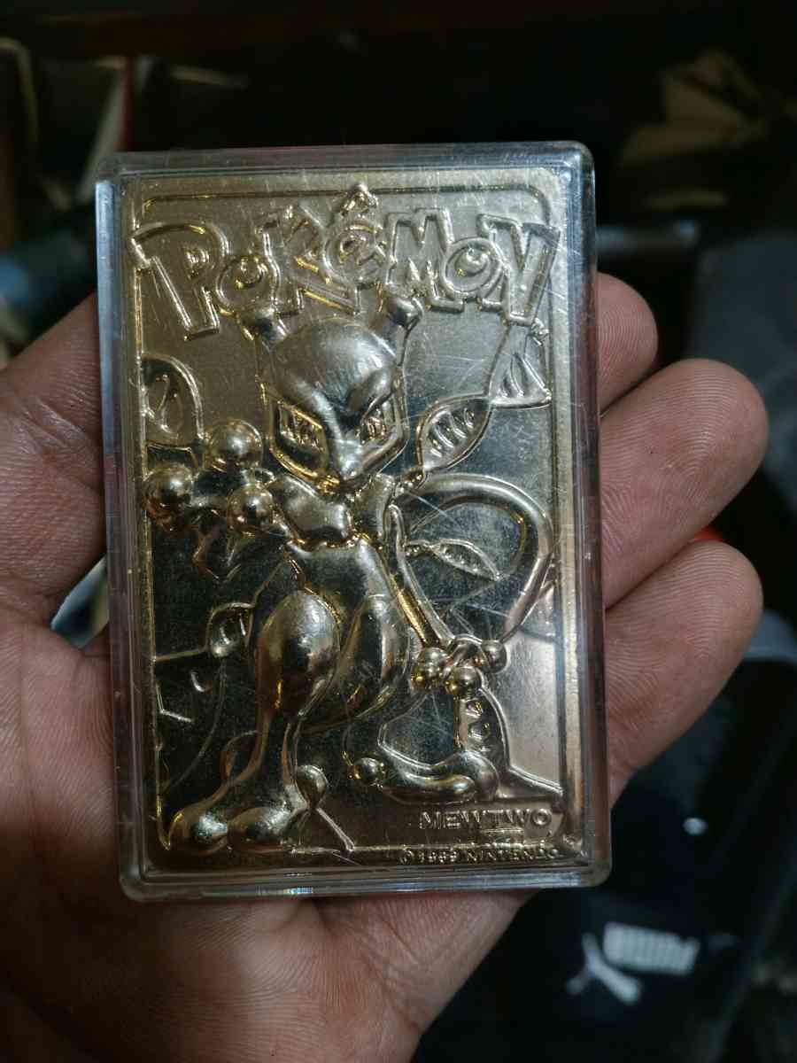 Pokemon Mewtwo 1999 23k Gold card