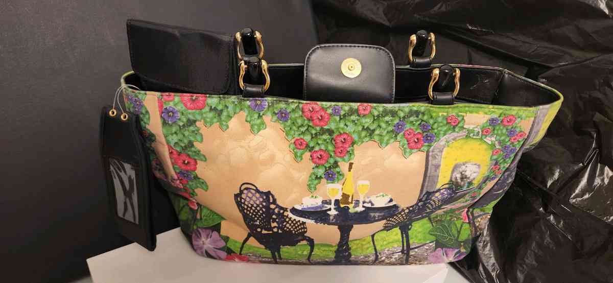 Multi Color Bag - Shreveport, Louisiana - FleaMarketBay