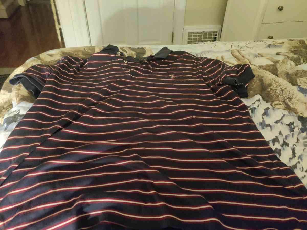 polo shirts eagles hoodie - Wilmington, Delaware - FleaMarketBay